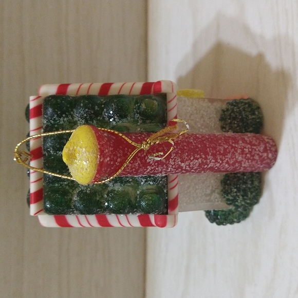 1984 Sugarplum Cottage Lighted Christmas Ornament Gingerbread House - Picture 4 of 5